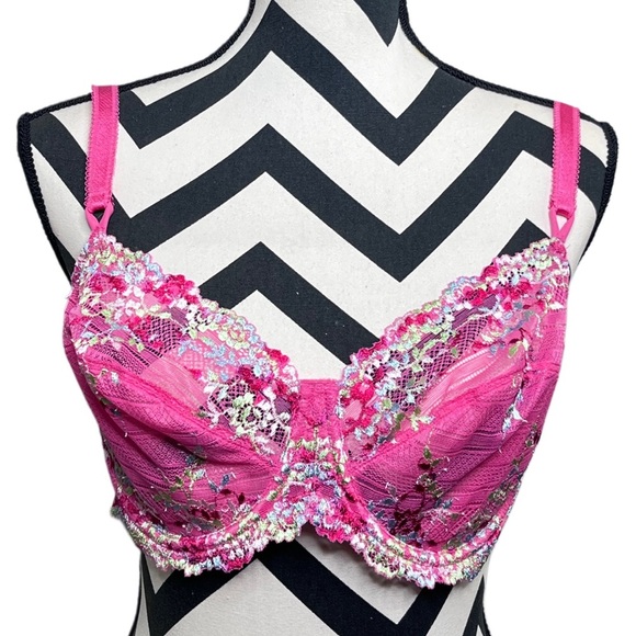 Wacoal Sheer Lace Floral Embroidered Sz 40D Underwire Bra - Picture 3 of 9